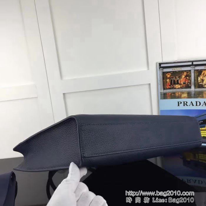 普拉達PRADA原單 最新款 2VG014-1F藍色原單荔枝紋 男士公事包 PHY1567